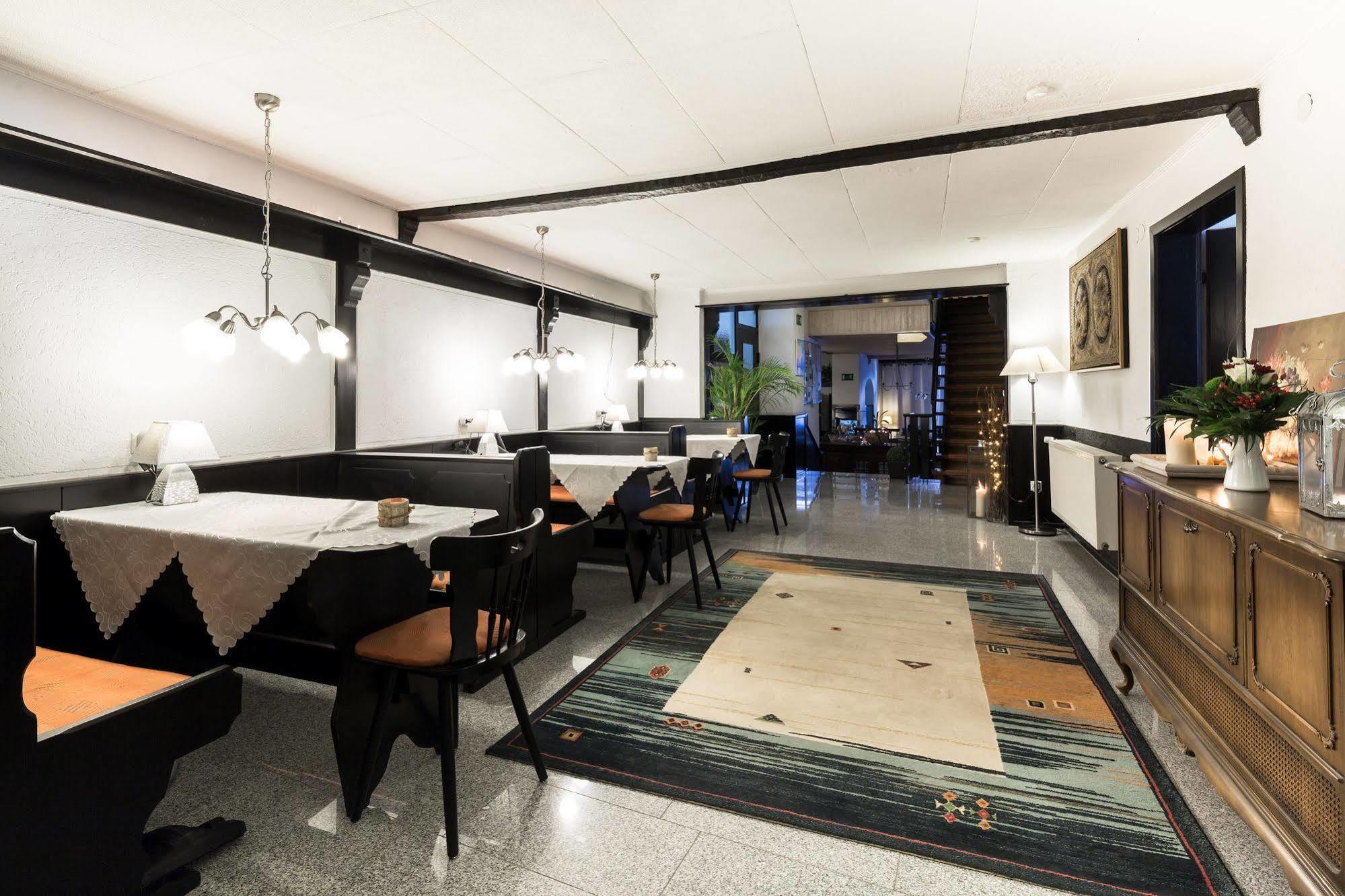 City Hotel Diez Extérieur photo