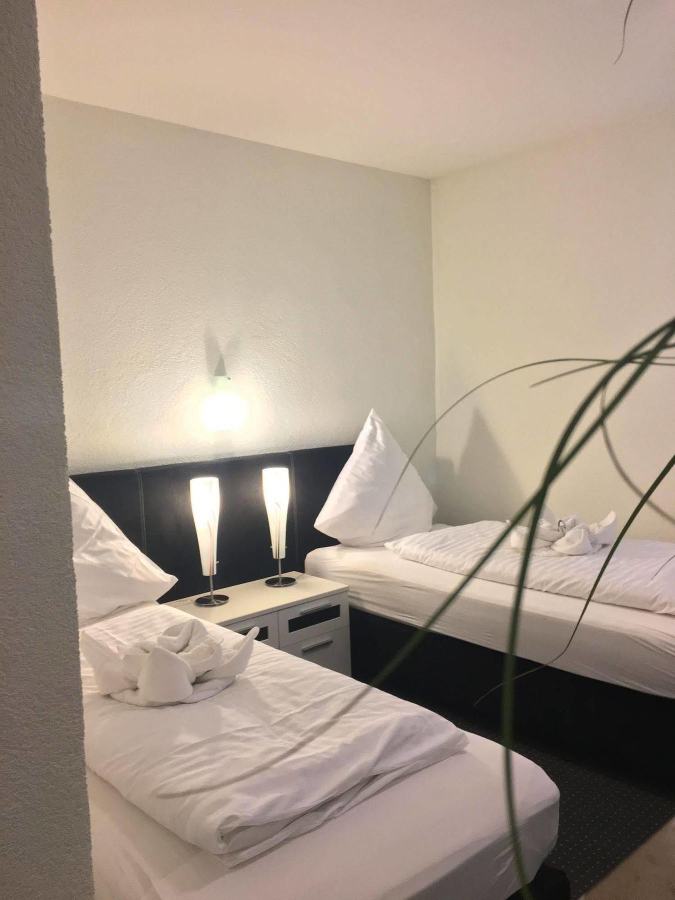 City Hotel Diez Extérieur photo