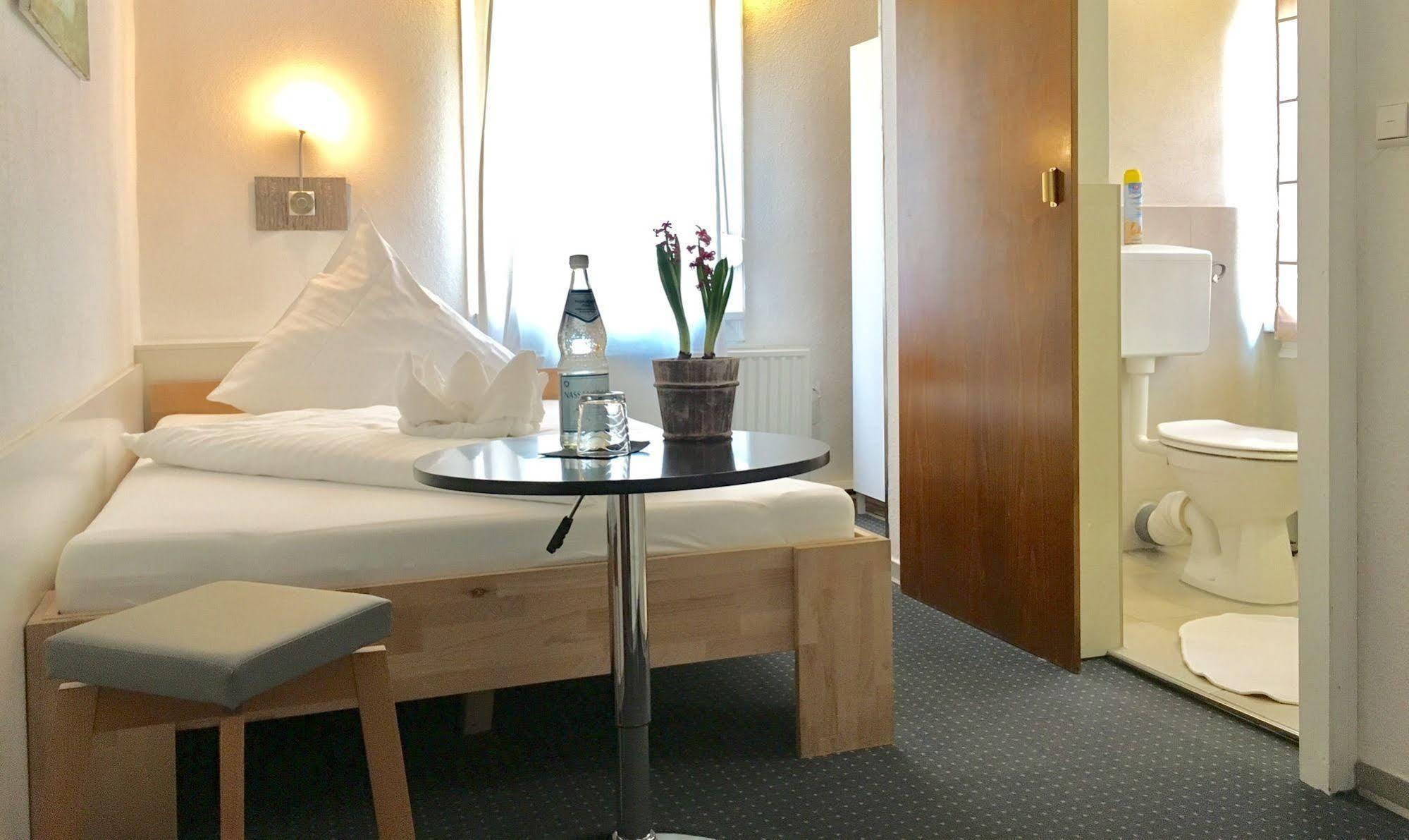 City Hotel Diez Extérieur photo